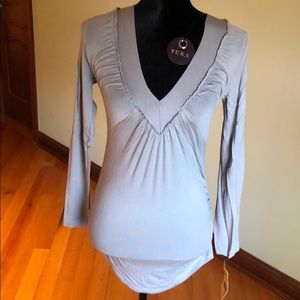 Yuka Greenish Gray Top Size Medium✨